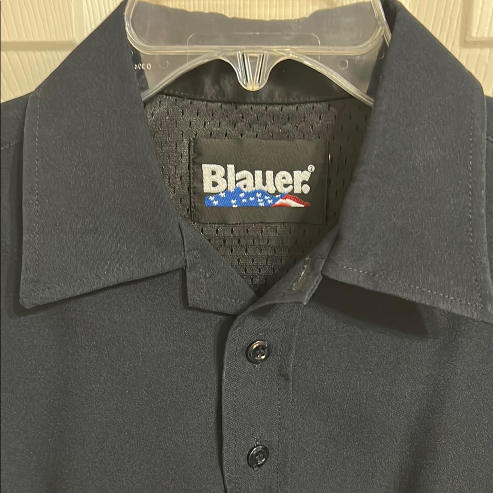 Blauer Dark Button-Up Uniform Shirt